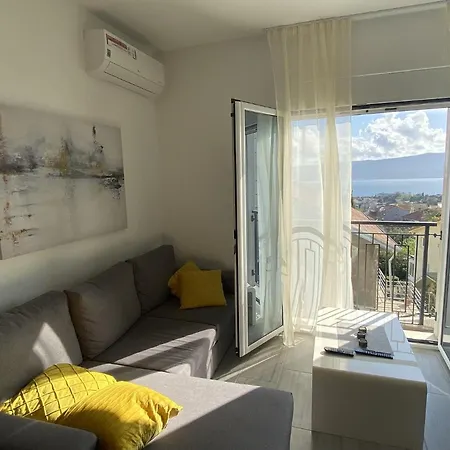 Infinity Panorama Apartment Tivat Exterior photo